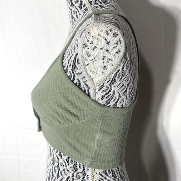 SOLD-Pretty Little Thing Green Ribbed Button Up Bra Top Crop Top 4 - Picture 2 of 14